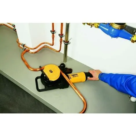 Cintreuse électrique Curvo Set 14-16-18-22-28 - 580028 R220 - REMS 3 Cintreuse électrique Curvo Set 14-16-18-22-28 - 580028 R220 - REMS – Image 3